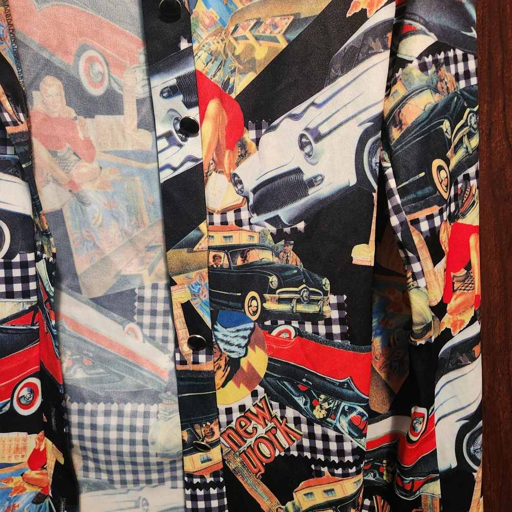 Vintage Graphic Print Button Up Shirt - Picture 2 of 9